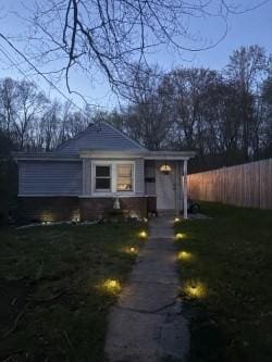 view of front of house