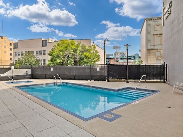 view of swimming pool