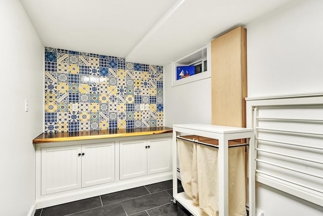 10 Ballard Ter, Lexington, MA 02420 - detailed view of backsplash