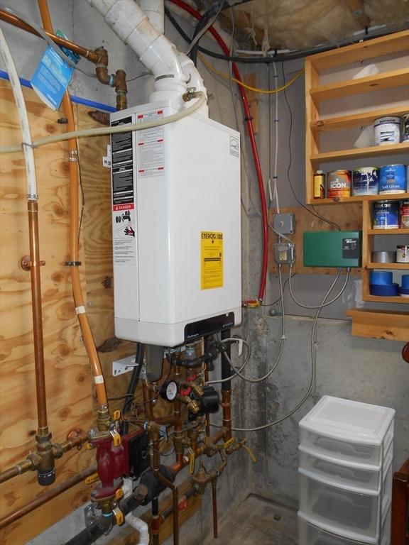 951 Dana Rd, Barre, MA 01005 - utility room with water heater