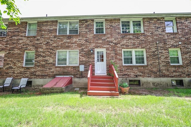 3 Myles Standish Dr Unit 8, Haverhill, MA 01835 - view of front of property featuring brick siding and a front lawn