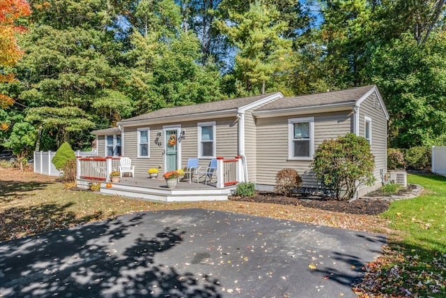 view of front of home featuring a deck