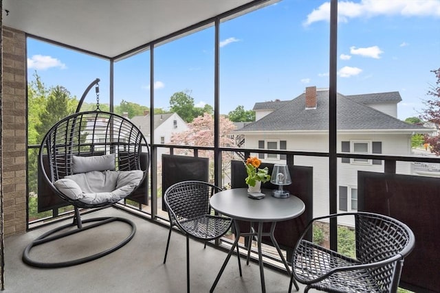 sunroom with a healthy amount of sunlight