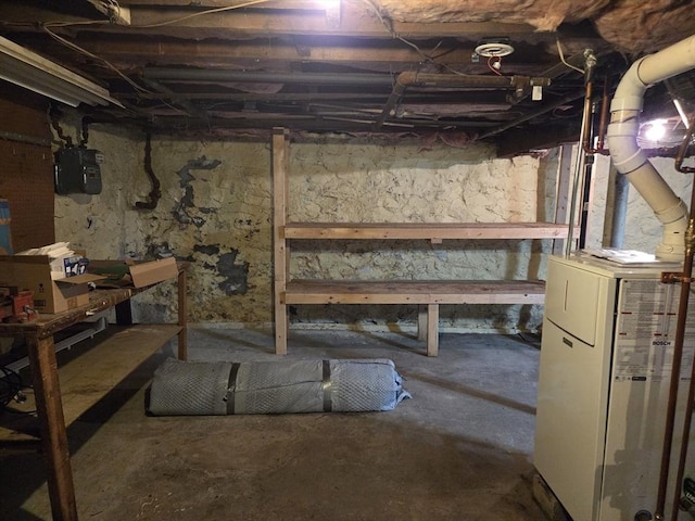 26 Kendig, Worcester, MA 01610 - unfinished below grade area with gas meter
