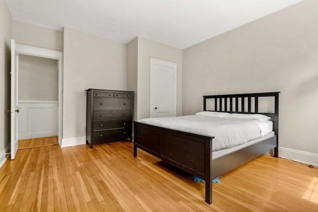 149 Winthrop Rd Unit 5, Brookline, MA 02445 - bedroom with light wood-style floors and baseboards