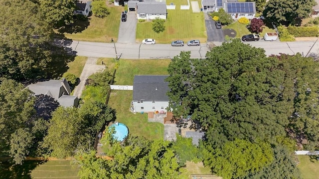 29 Edgemere Dr, Seekonk, MA 02771 - aerial overview of property's location featuring a pool area