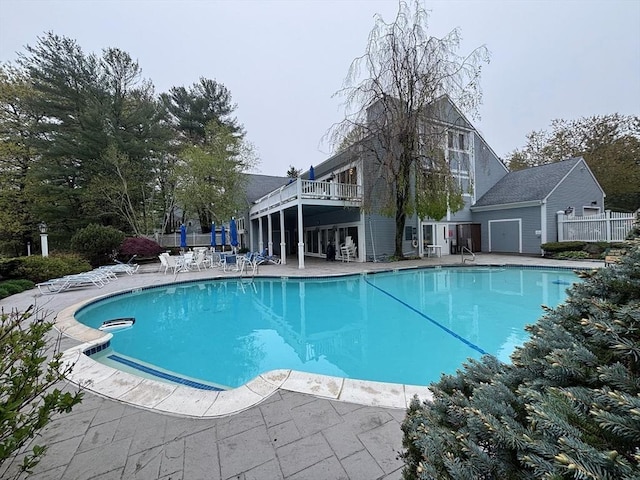 27 Fuller Pond Rd Unit 27, Middleton, MA 01949 - community pool with a patio area