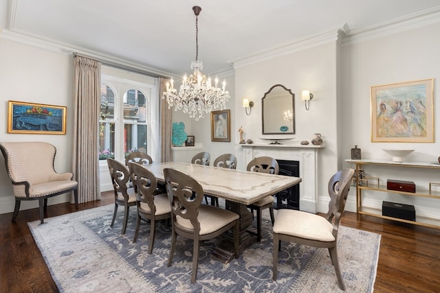 dining space featuring crown molding, a notable chandelier, and dark hardwood / wood-style flooring