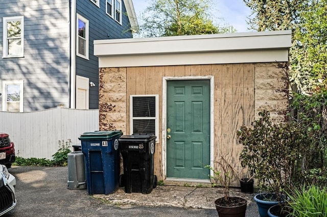 48 Northey St Unit 48, Salem, MA 01970 - entrance to property featuring fence
