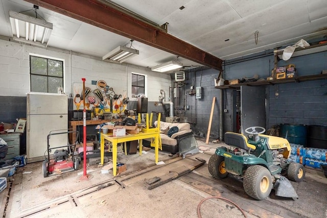 24 Webber Rd, Brookfield, MA 01506 - garage with concrete block wall