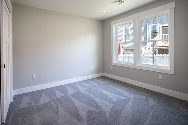 empty room with carpet