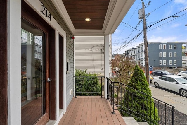 balcony featuring covered porch