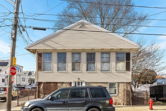 view of front of home