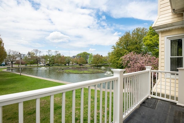 27 Stephen St, Lynn, MA 01902 - balcony with a water view