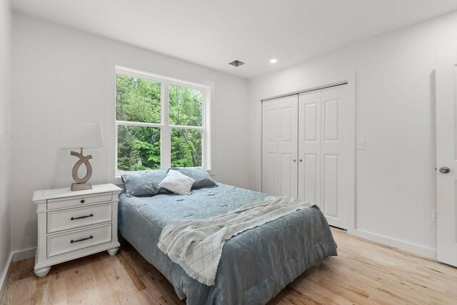 174 Gilbert St, Mansfield, MA 02048 - bedroom featuring light wood-type flooring, a closet, and recessed lighting