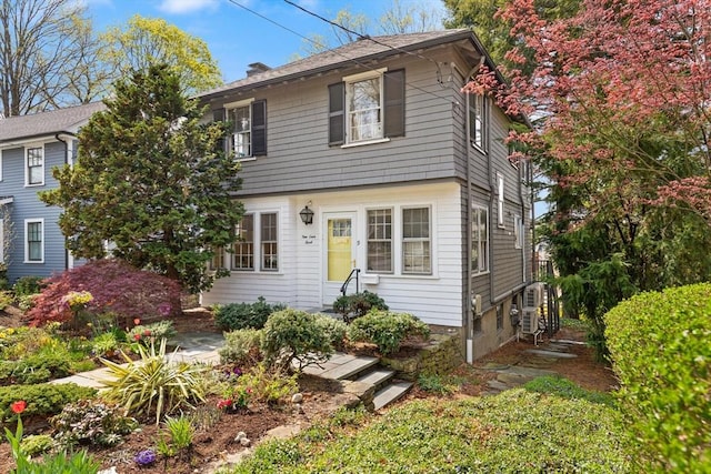 view of front of house