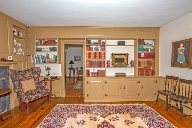 living area with wood-type flooring