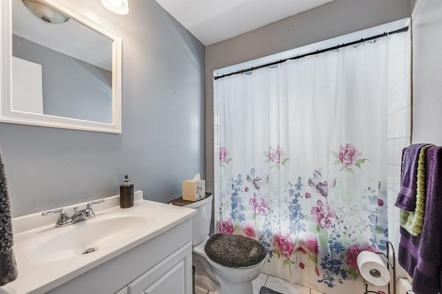 bathroom with shower / bath combination with curtain, vanity, and toilet