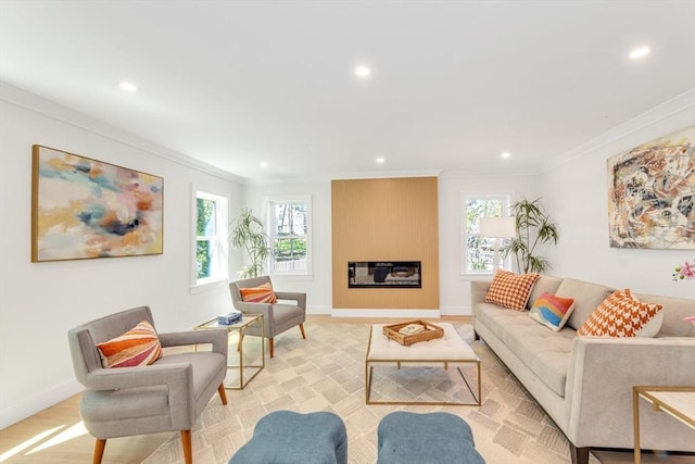 living room with recessed lighting, baseboards, ornamental molding, and light wood-style floors