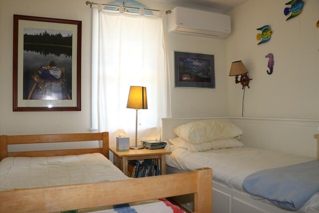 25 Day Rd, Wellfleet, MA 02667 - bedroom featuring a wall mounted air conditioner