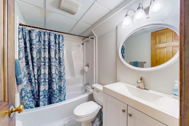 full bath featuring shower / tub combo with curtain, toilet, and vanity