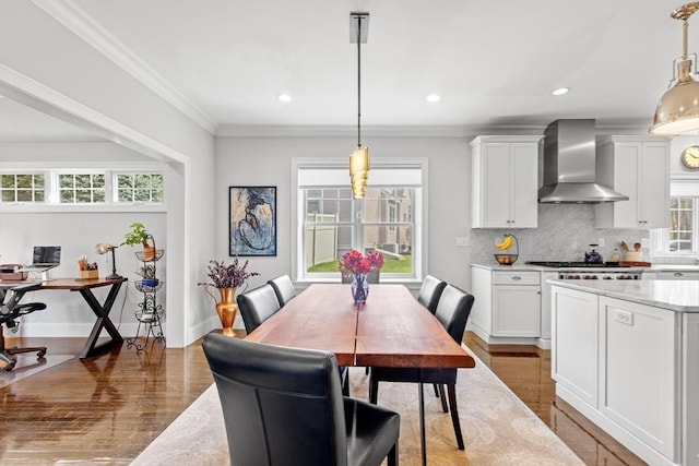 44 Sunset Ridge Ln Unit 44, Bolton, MA 01740 - dining area with dark wood-style floors, ornamental molding, recessed lighting, and baseboards