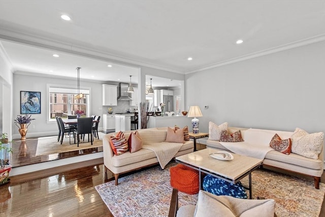 44 Sunset Ridge Ln Unit 44, Bolton, MA 01740 - living area featuring crown molding, recessed lighting, wood finished floors, and baseboards