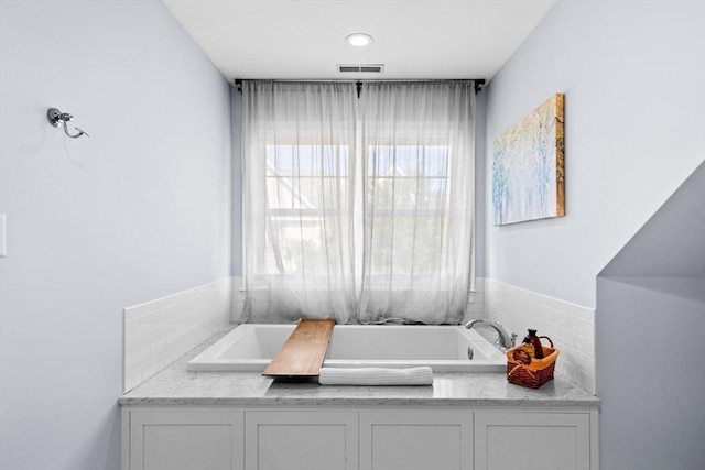 44 Sunset Ridge Ln Unit 44, Bolton, MA 01740 - full bathroom with a bath