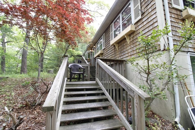 708 Berkley St, Berkley, MA 02779 - view of staircase