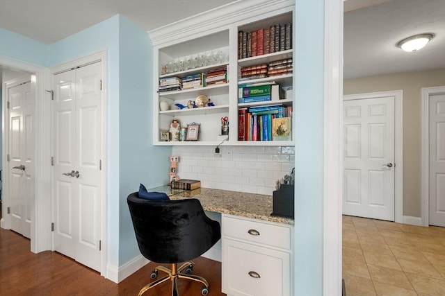 16 Winterberry Way, Plymouth, MA 02360 - office space with light tile patterned floors, built in desk, and baseboards