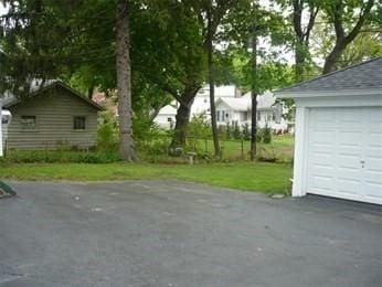 6 Newton Ave, Worcester, MA 01602 - view of yard with driveway