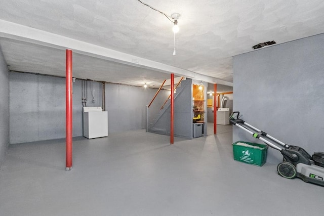 basement featuring washer / clothes dryer