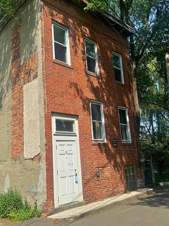 10 Eldridge Pl, Chelsea, MA 02150 - view of building exterior