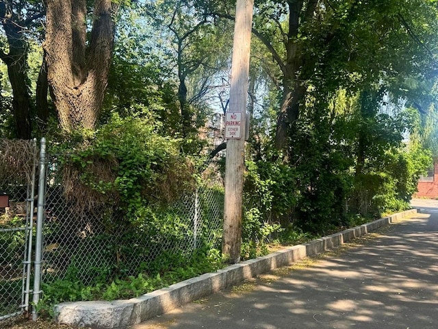 10 Eldridge Pl, Chelsea, MA 02150 - view of home's community