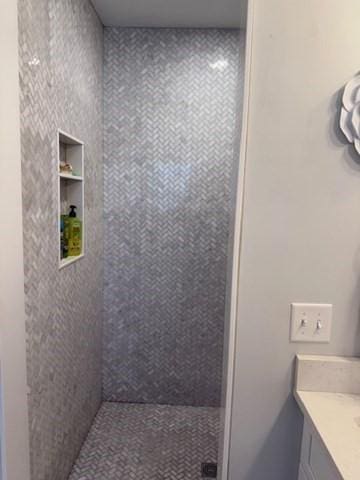 1 Karas Way, Plymouth, MA 02360 - full bath featuring a tile shower, vanity, and built in shelves