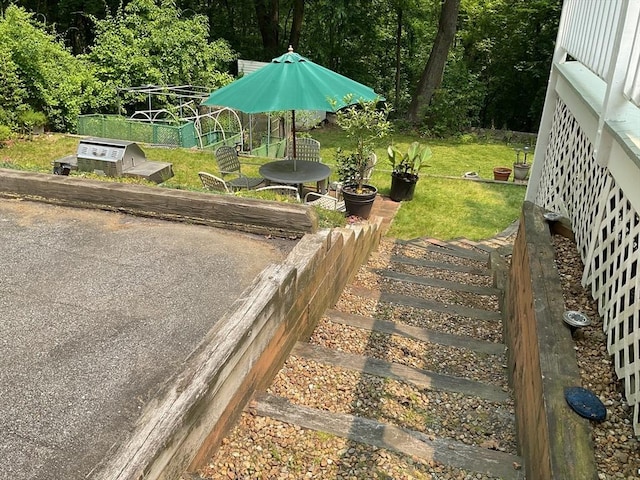 16 Knox St, Worcester, MA 01603 - view of grassy yard