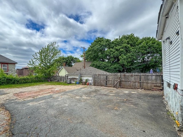 233 Grove St, Woonsocket, RI 02895 - view of yard