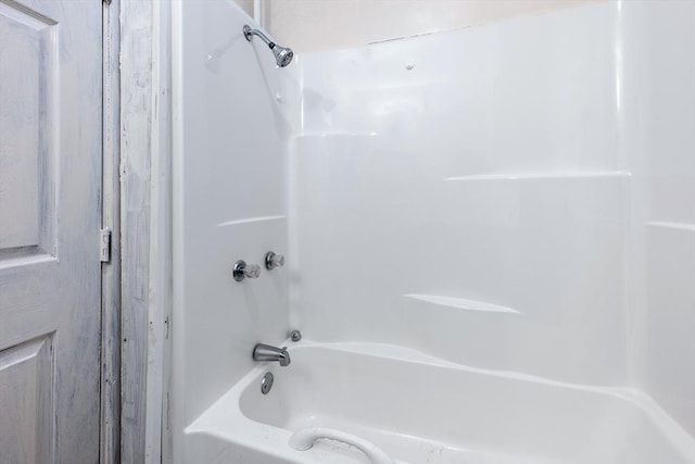 72 Hall St, Springfield, MA 01108 - bathroom with shower / tub combination