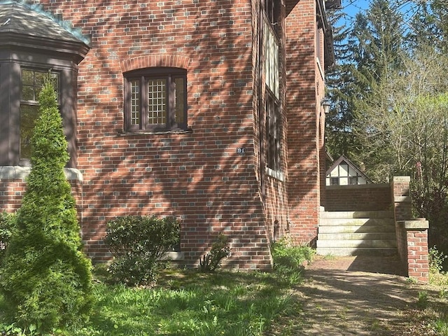 91-93 Mulberry St, Springfield, MA 01105 - view of side of home with brick siding
