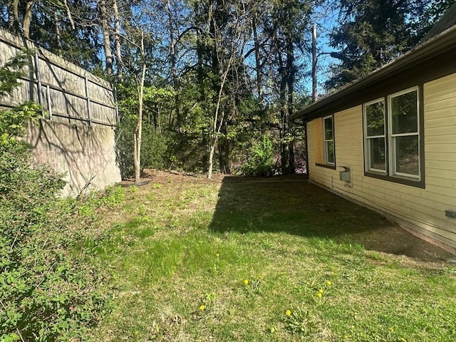 91-93 Mulberry St, Springfield, MA 01105 - view of yard featuring fence