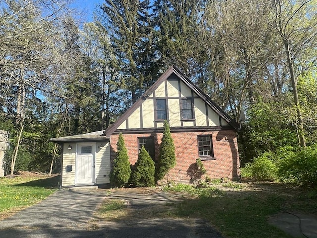 91-93 Mulberry St, Springfield, MA 01105 - view of front of home featuring brick siding