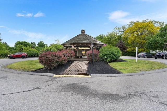 36 Tobey Rd Unit 25, Dracut, MA 01826 - view of front facade with a gazebo and a front lawn