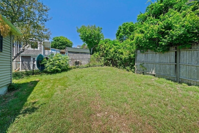 2 Eastern Ave, Hull, MA 02045 - view of fenced backyard