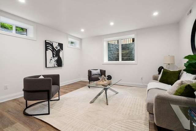 19 Johnson Pl Unit 19, Newton, MA 02466 - living area featuring recessed lighting, light wood-style flooring, and baseboards