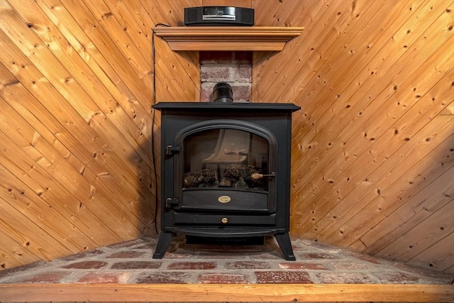 80 Andover, Peabody, MA 01960 - details featuring wooden walls and a wood stove
