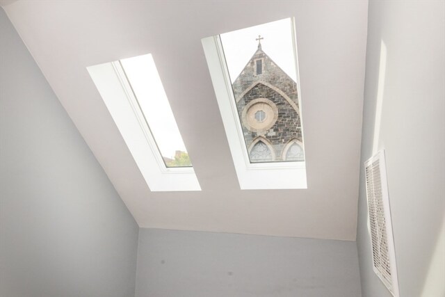 details featuring a skylight