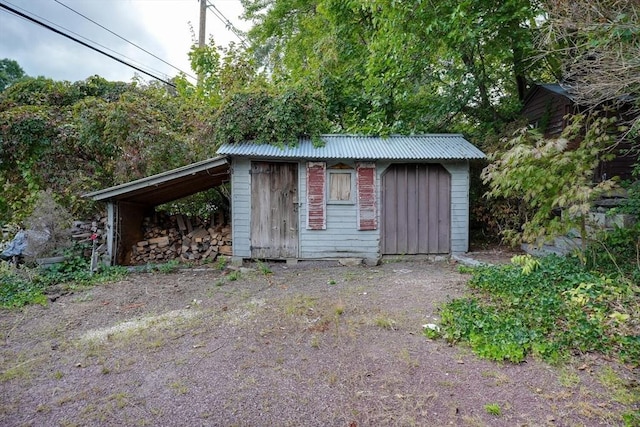 view of outbuilding