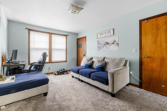 living room with carpet