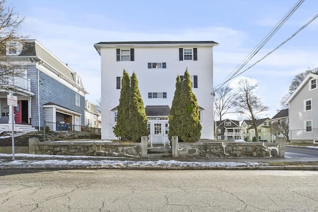 view of front of house