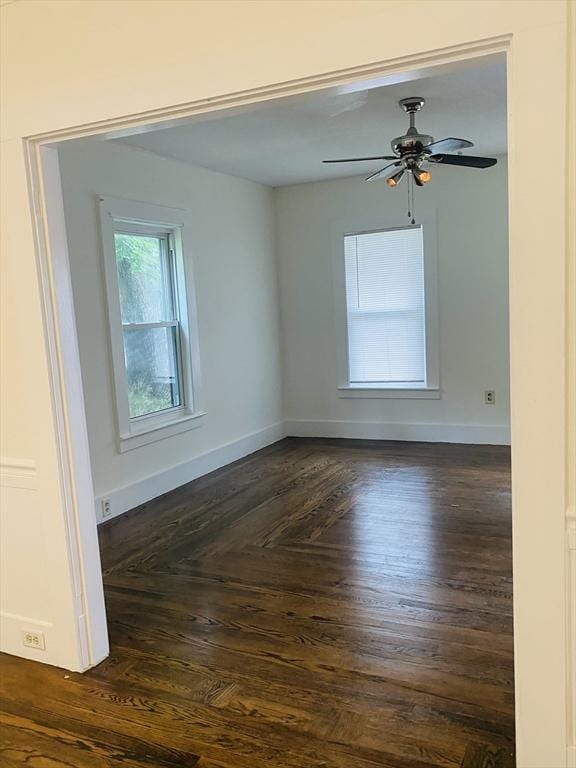empty room with ceiling fan